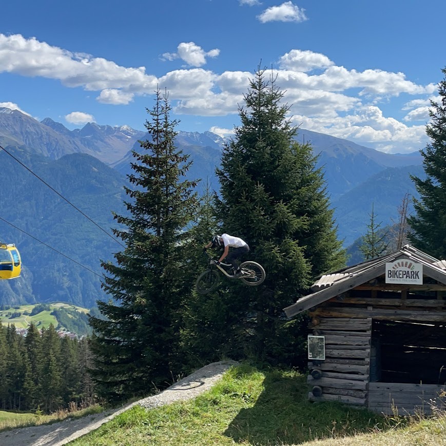 Nauka jazdy MTB – pozycja na rowerze